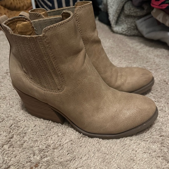 Kork-Ease Shoes - Kork Ease Tan Ankle Boots